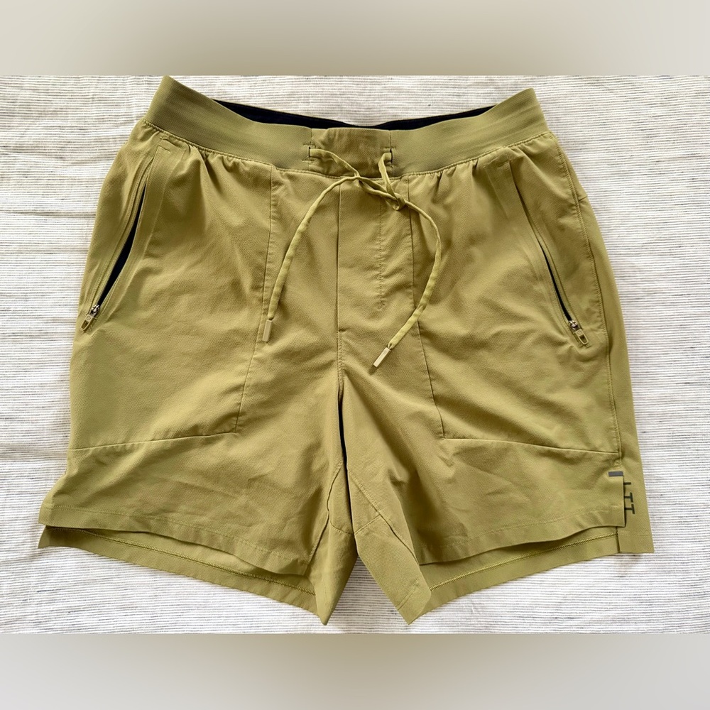 Lululemon License to Train Short - 7in Lined - Men’s Medium - Green